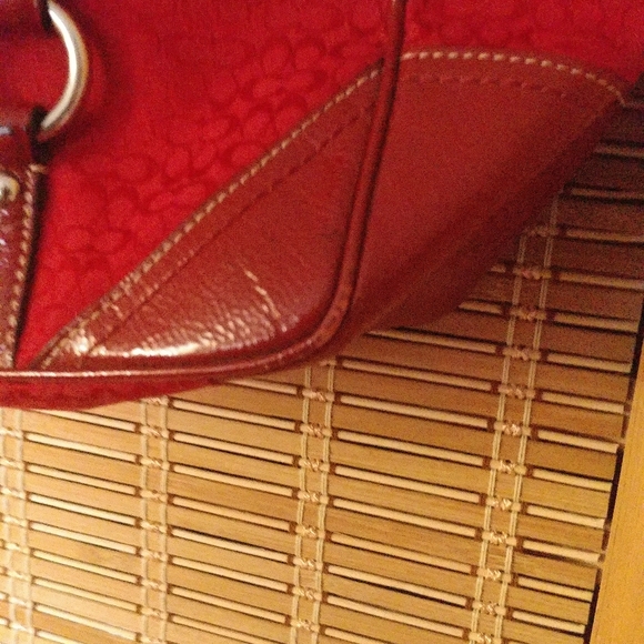 Coach  bag, east west, signature great condition - Picture 5 of 8